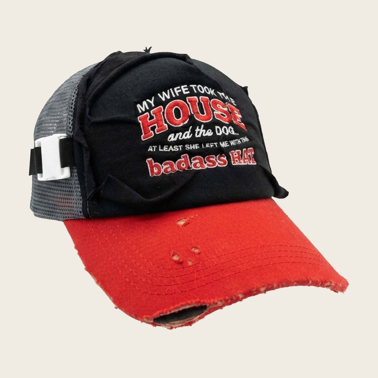 DIVORCE HAT RED/GREY